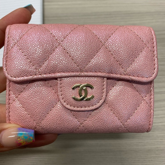 AUTHENTIC Chanel Wallet - Picture 1 of 8